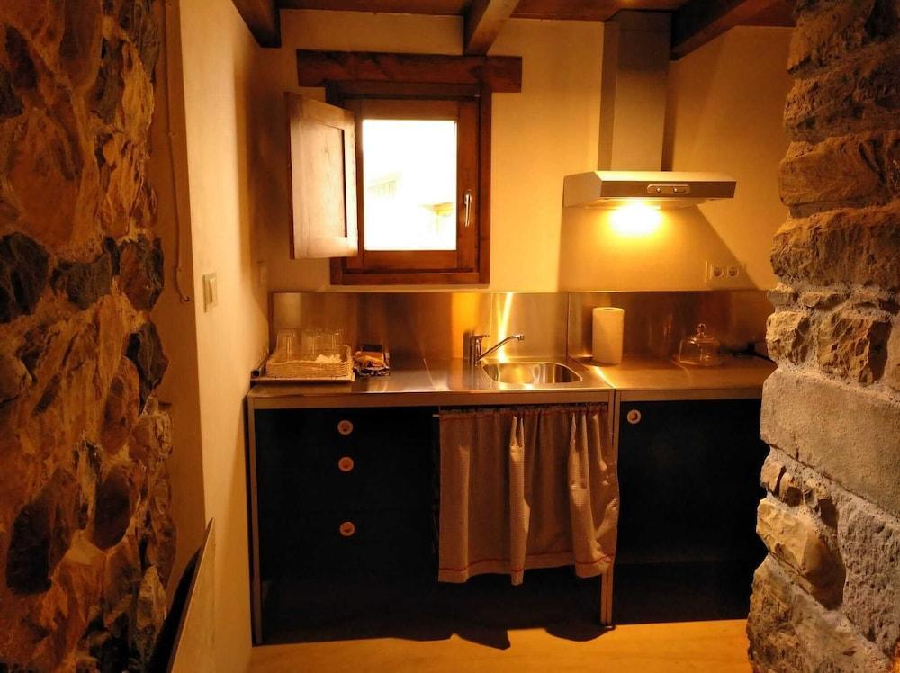Hotel Rural La Plaza Caso Extérieur photo