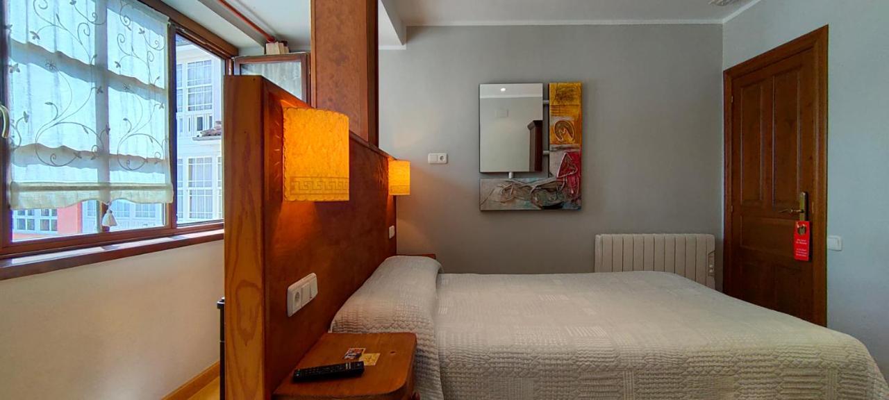 Hotel Rural La Plaza Caso Extérieur photo